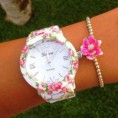RELOJ ESTAMPADO DE FLORES 